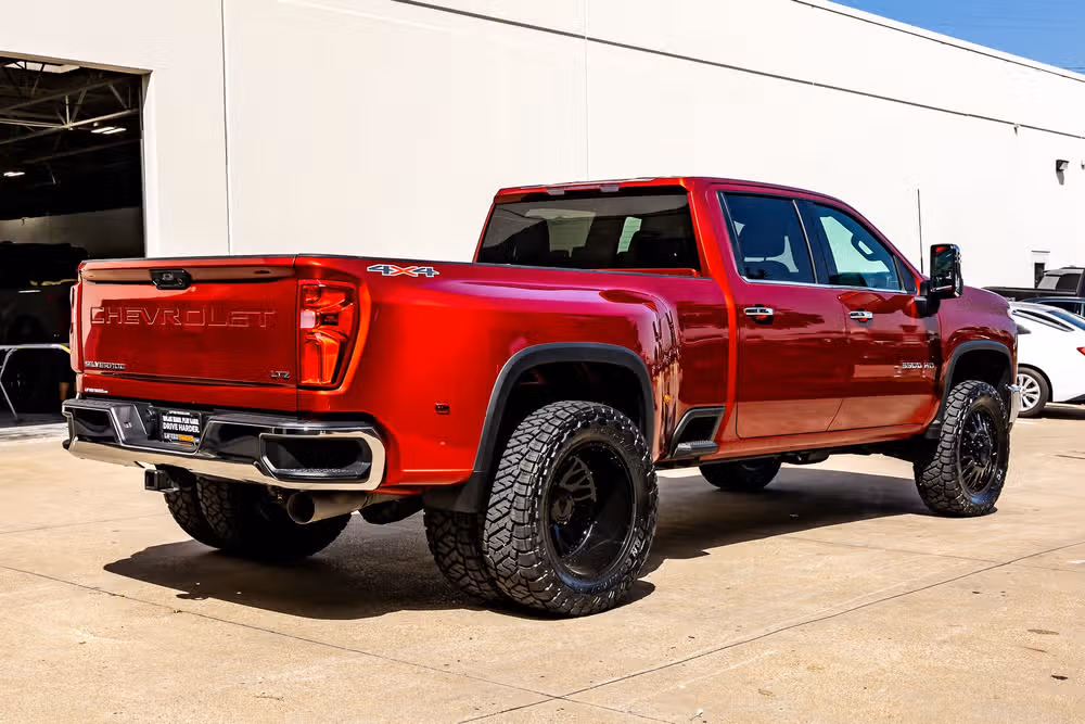 2026 Chevrolet Silverado 3500HD LTZ Crew Cab Image 10