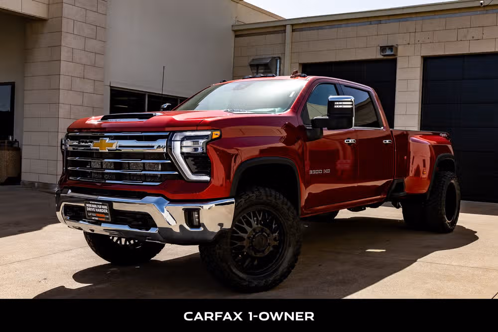 2026 Chevrolet Silverado 3500HD LTZ Crew Cab Image 5