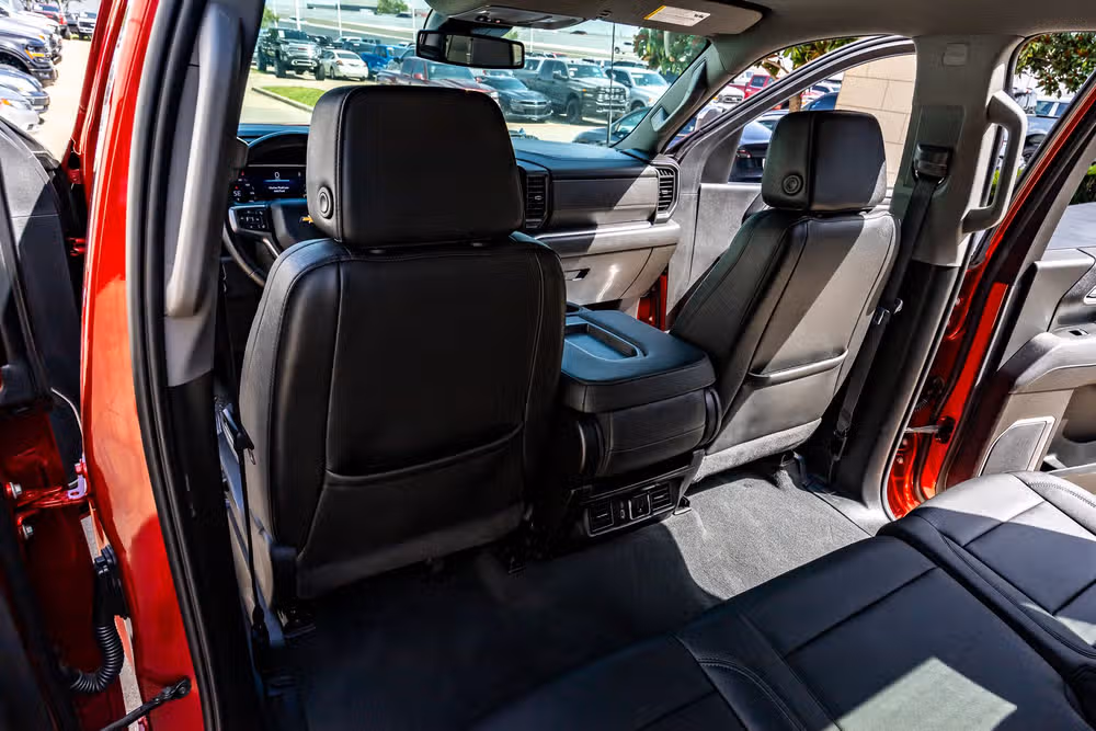 2026 Chevrolet Silverado 3500HD LTZ Crew Cab Image 33