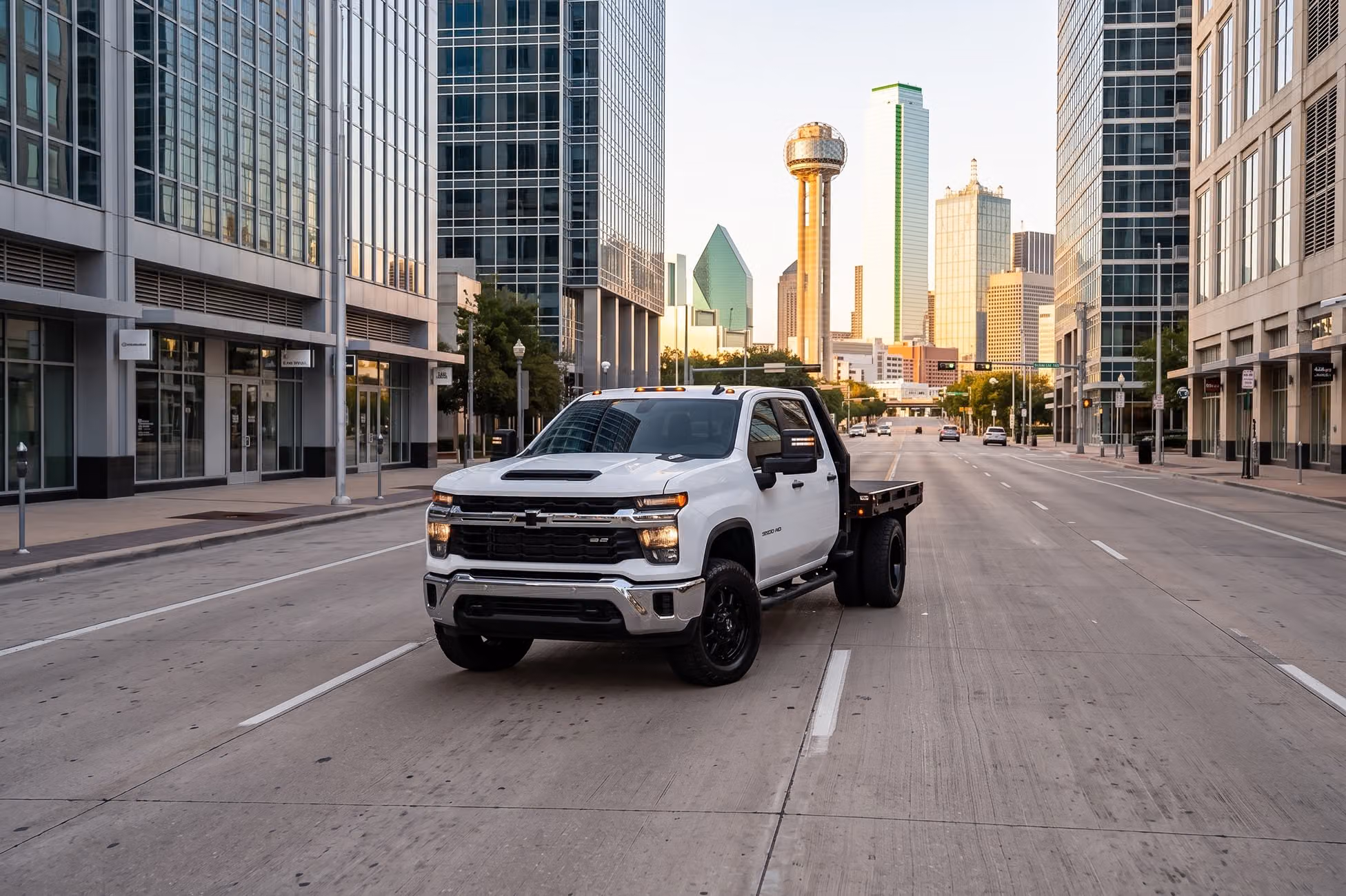 2025 Chevrolet Silverado 3500HD CC LT Chassis Crew Cab Image 44