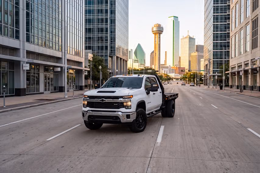 2025 Chevrolet Silverado 3500HD CC LT Chassis Crew Cab Image 44