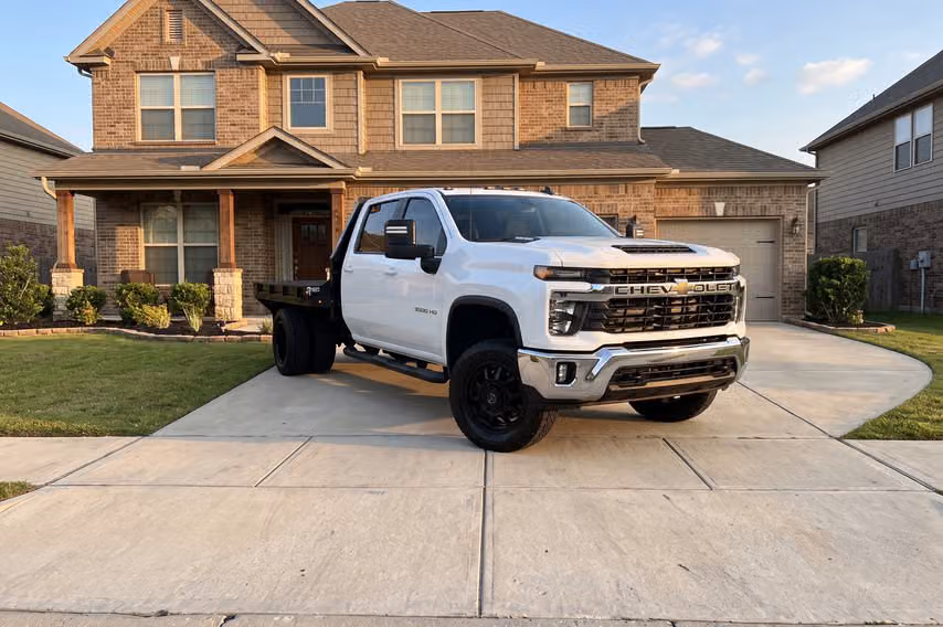 2025 Chevrolet Silverado 3500HD CC LT Chassis Crew Cab Image 43
