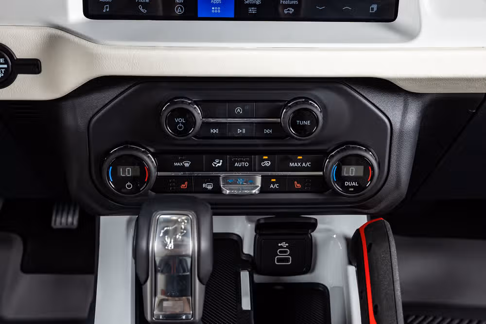2026 Ford Bronco Heritage Edition Image 25
