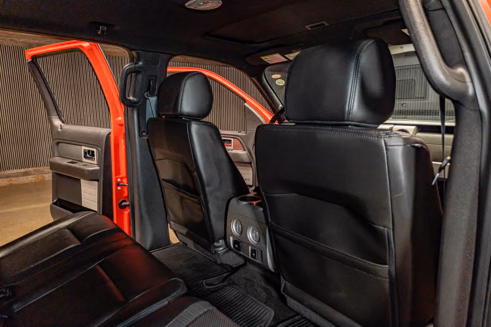 2014 Ford F-150 SVT Raptor SuperCrew Image 25