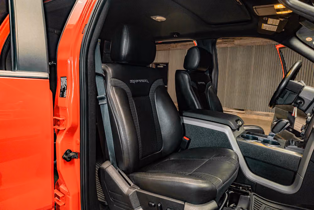 2014 Ford F-150 SVT Raptor SuperCrew Image 27