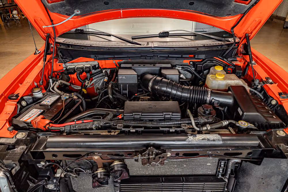 2014 Ford F-150 SVT Raptor SuperCrew Image 31