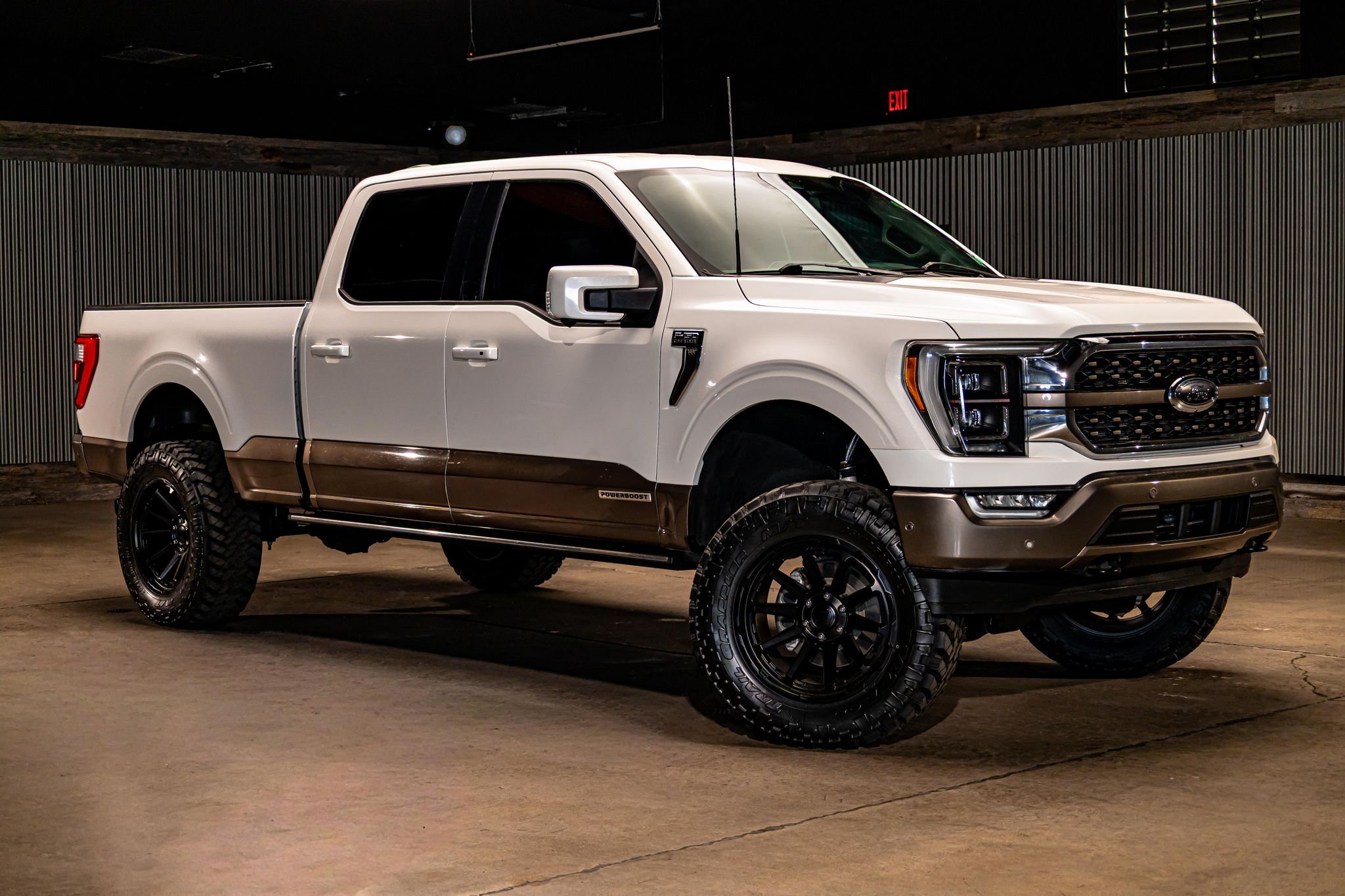 Star White Metallic Tri-Coat/Stone Gray 2021 Ford F-150 Pickup Truck Four-Wheel Drive Automatic