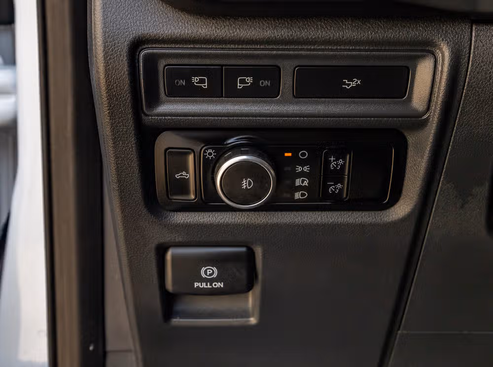 2023 Ford F-150 XLT SuperCrew Image 22
