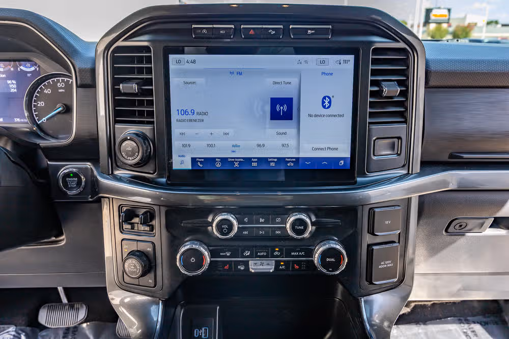 2023 Ford F-150 XLT SuperCrew Image 25