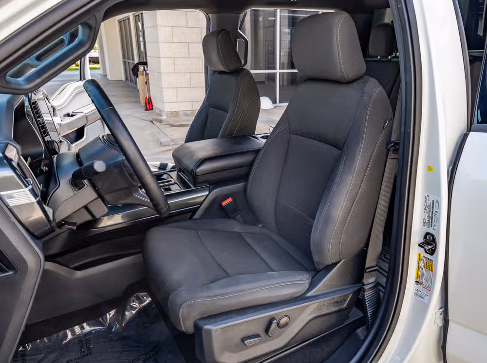 2023 Ford F-150 XLT SuperCrew Image 31