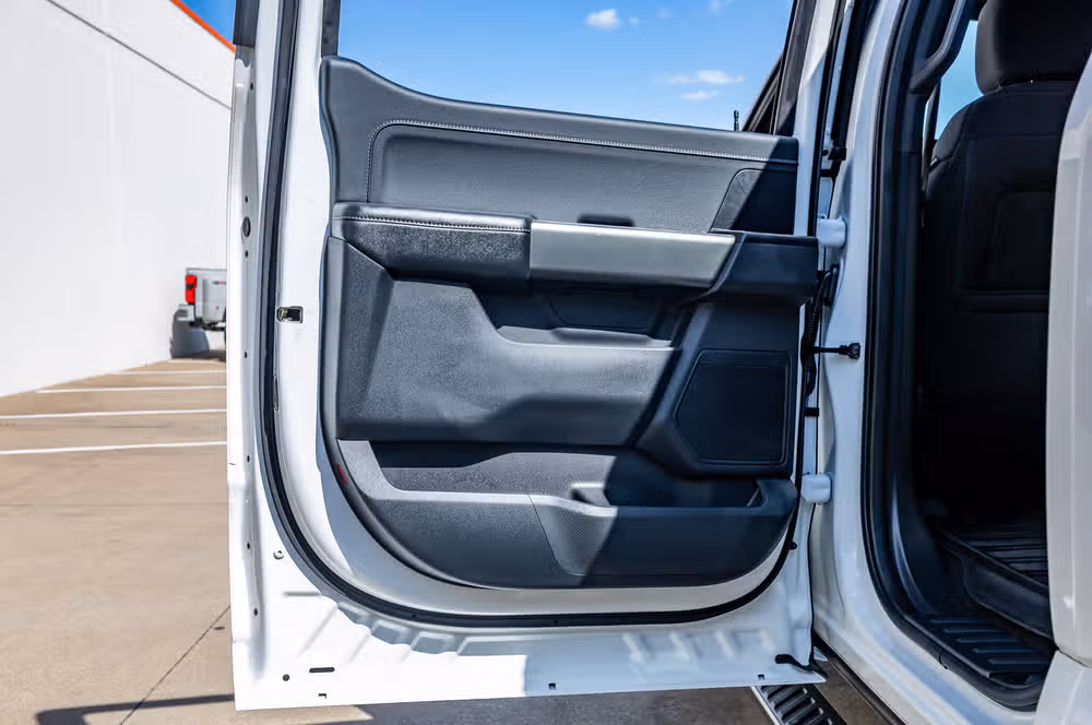 2023 Ford F-150 XLT SuperCrew Image 39