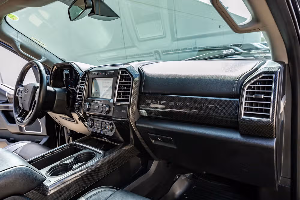 2017 Ford F-250 Super Duty Lariat Crew Cab Image 17