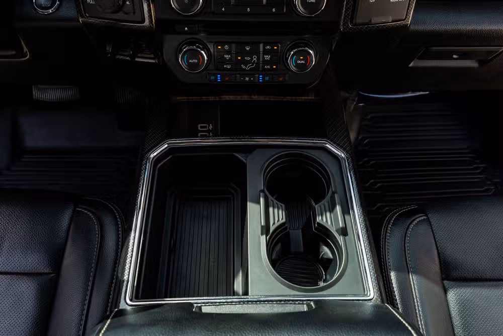 2017 Ford F-250 Super Duty Lariat Crew Cab Image 27