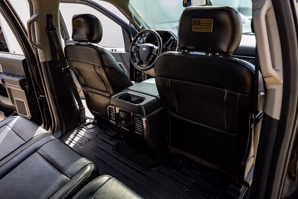 2017 Ford F-250 Super Duty Lariat Crew Cab Image 32