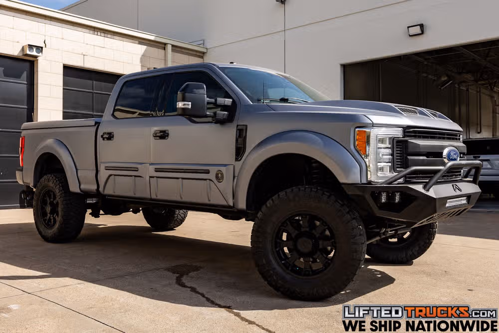 TX10203 - 2017 Ford F-250 Super Duty Lariat Crew Cab