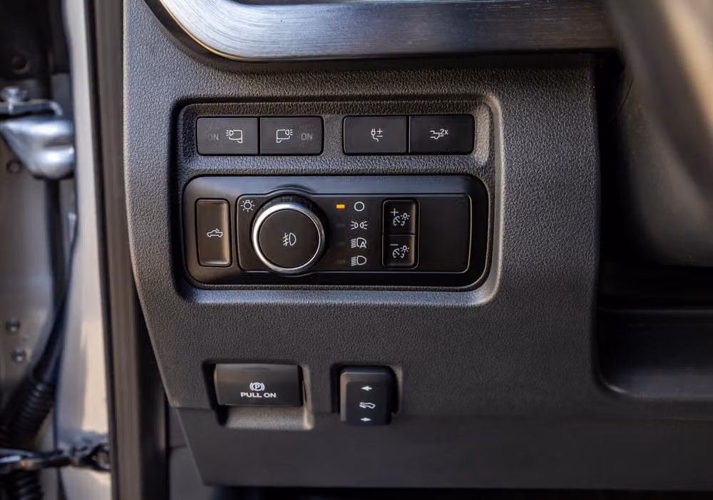 2023 Ford F-250 Super Duty Lariat Crew Cab Image 21