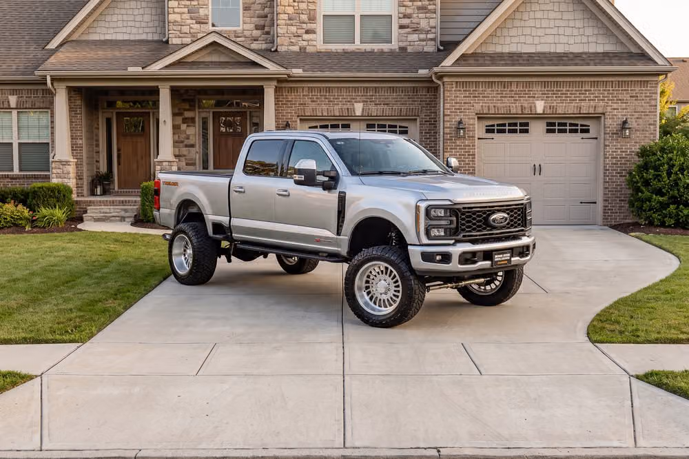 2023 Ford F-250 Super Duty Lariat Crew Cab Image 45