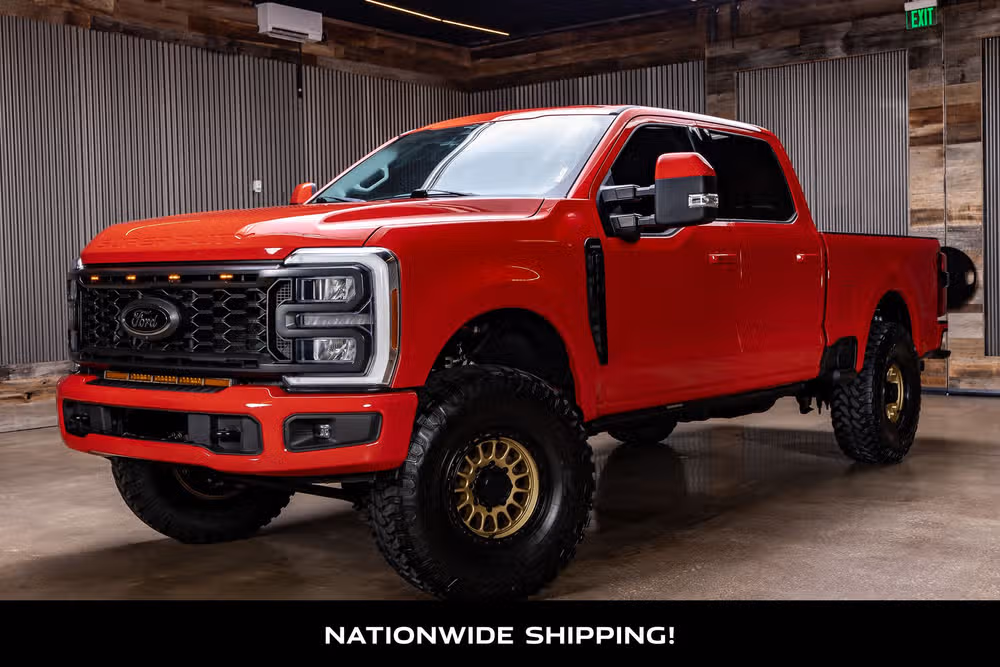 2023 Ford F-250 Super Duty Lariat Crew Cab Image 4
