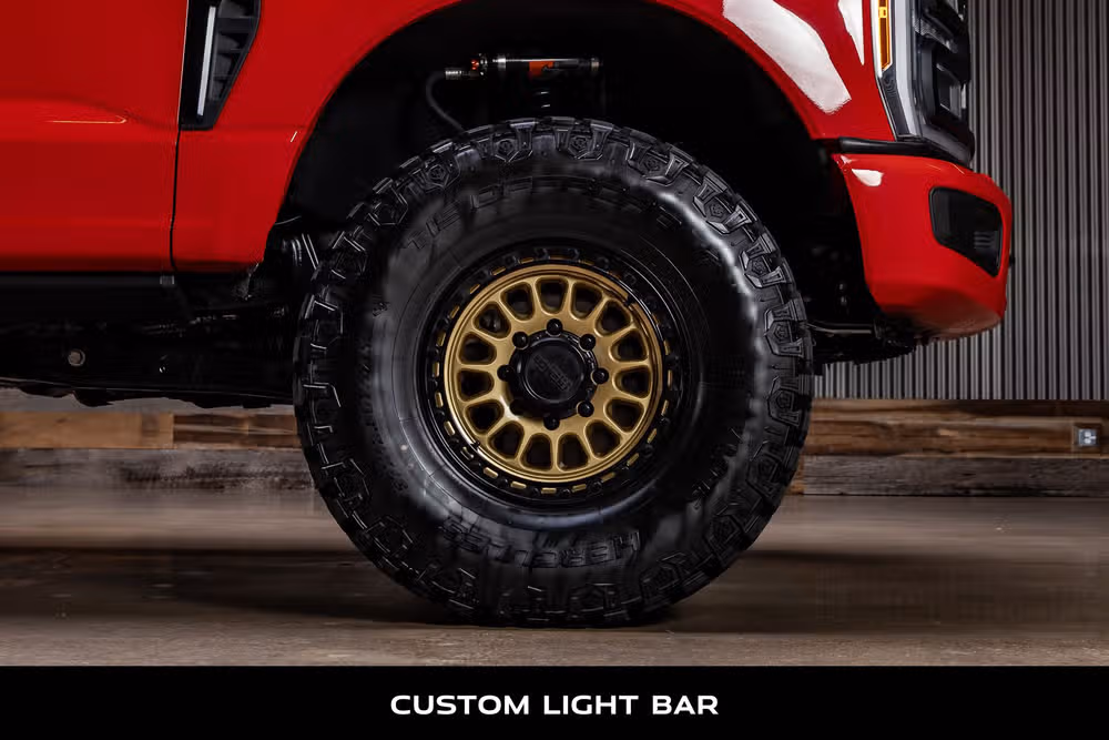 2023 Ford F-250 Super Duty Lariat Crew Cab Image 11