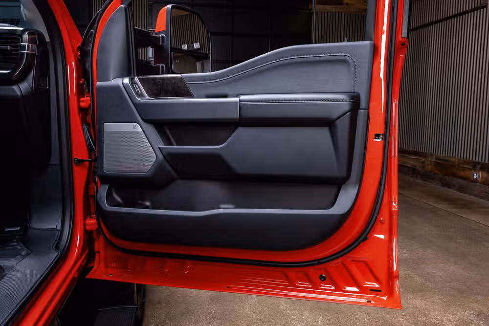 2023 Ford F-250 Super Duty Lariat Crew Cab Image 37