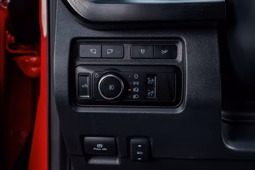 2023 Ford F-250 Super Duty Lariat Crew Cab Image 21