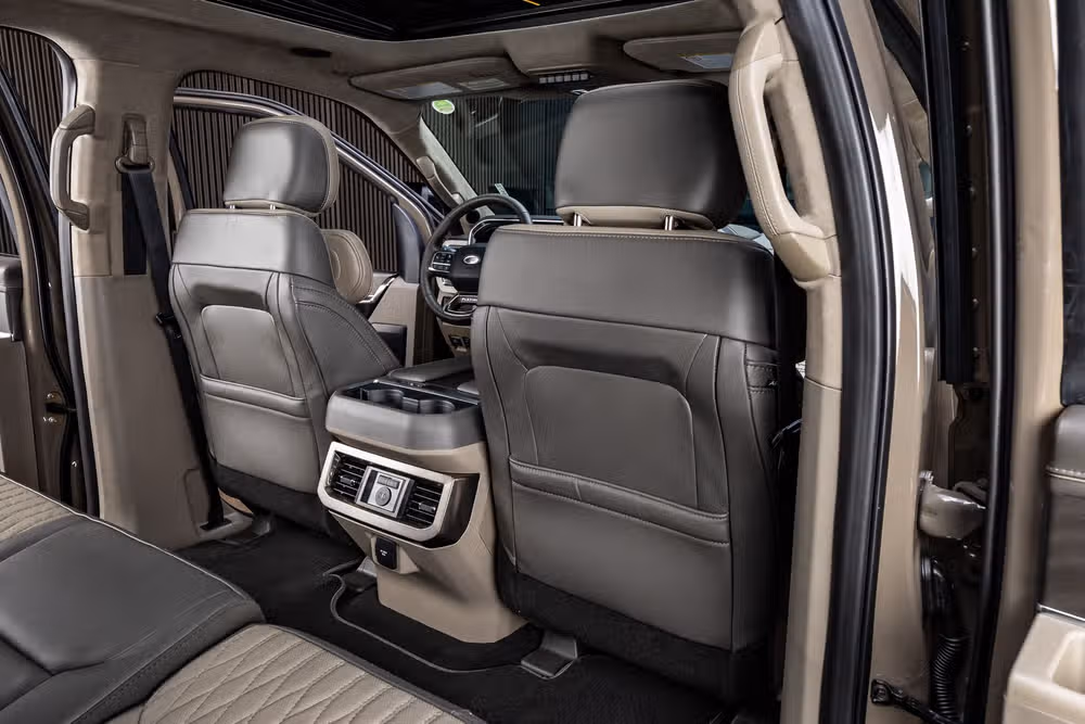 2026 Ford F-250 Super Duty Platinum Plus Crew Cab Image 34