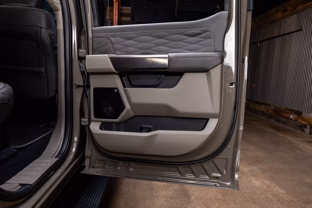 2026 Ford F-250 Super Duty Platinum Plus Crew Cab Image 41