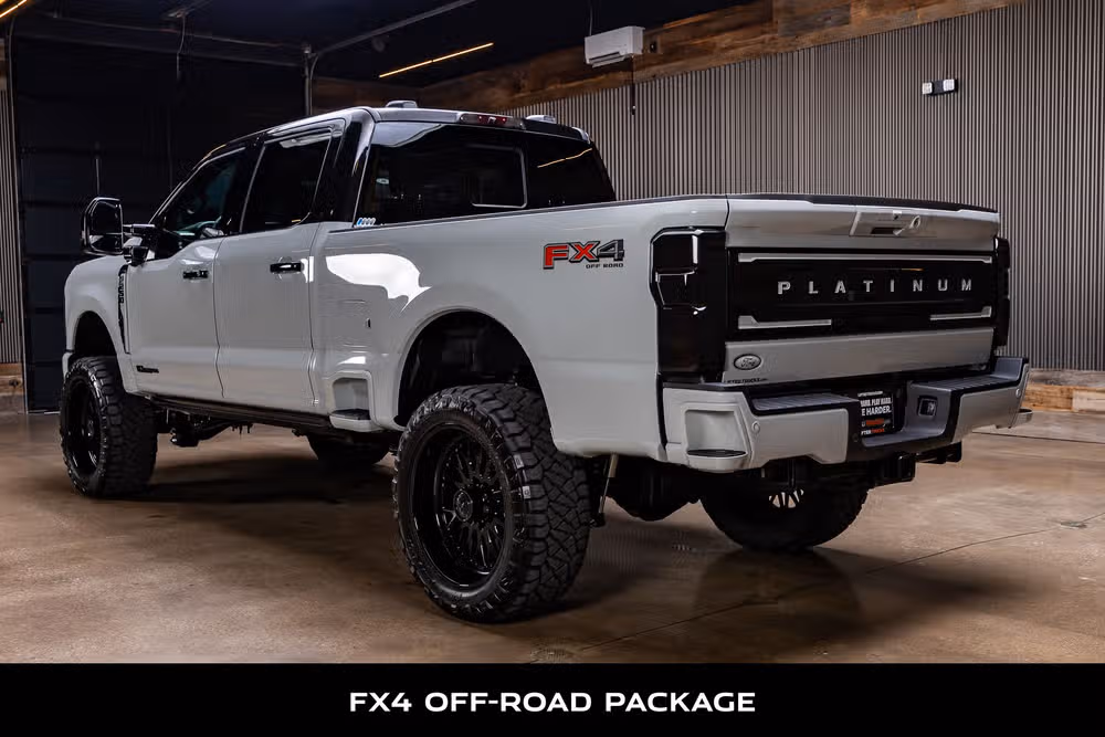 2026 Ford F-250 Super Duty Platinum Plus Crew Cab Image 7