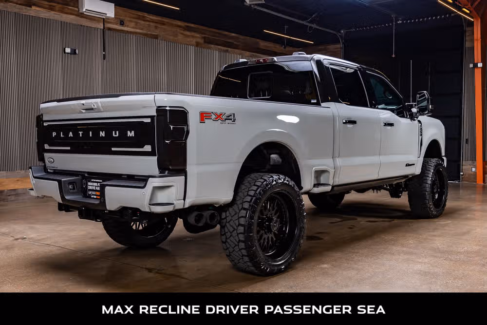2026 Ford F-250 Super Duty Platinum Plus Crew Cab Image 10