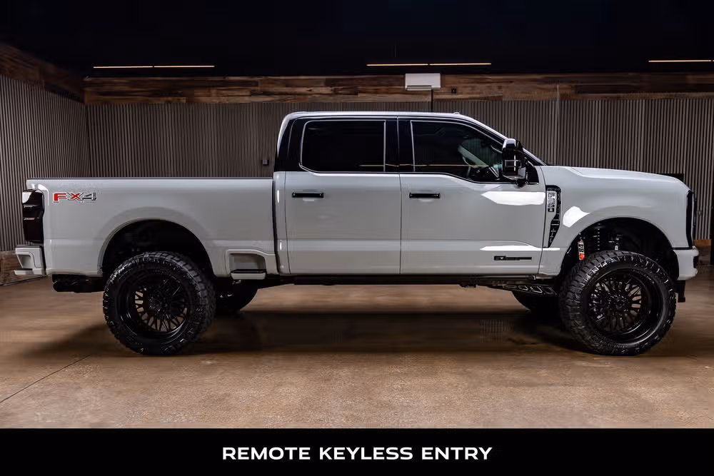 2026 Ford F-250 Super Duty Platinum Plus Crew Cab Image 11