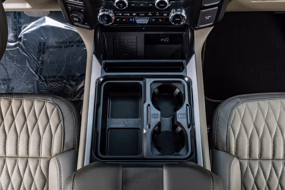 2026 Ford F-250 Super Duty Platinum Plus Crew Cab Image 28