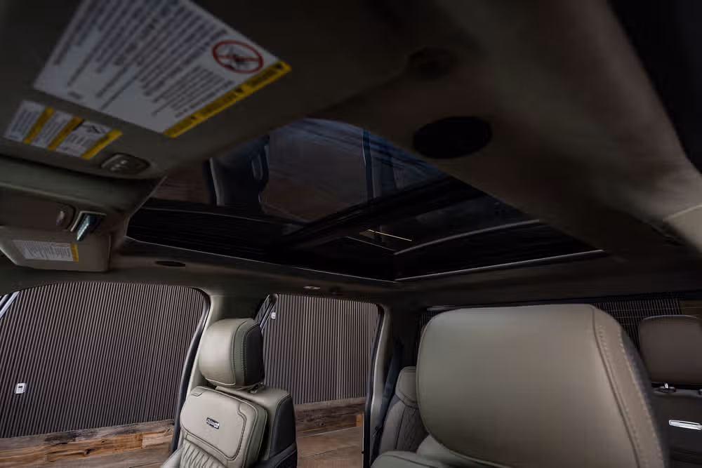 2026 Ford F-250 Super Duty Platinum Plus Crew Cab Image 31