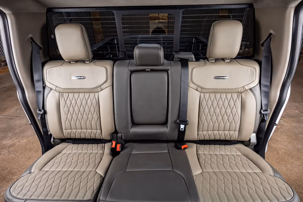 2026 Ford F-250 Super Duty Platinum Plus Crew Cab Image 36