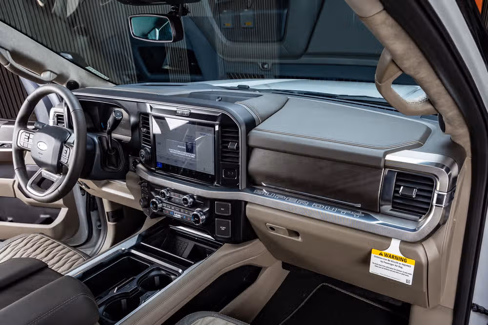 2026 Ford F-250 Super Duty Platinum Plus Crew Cab Image 18
