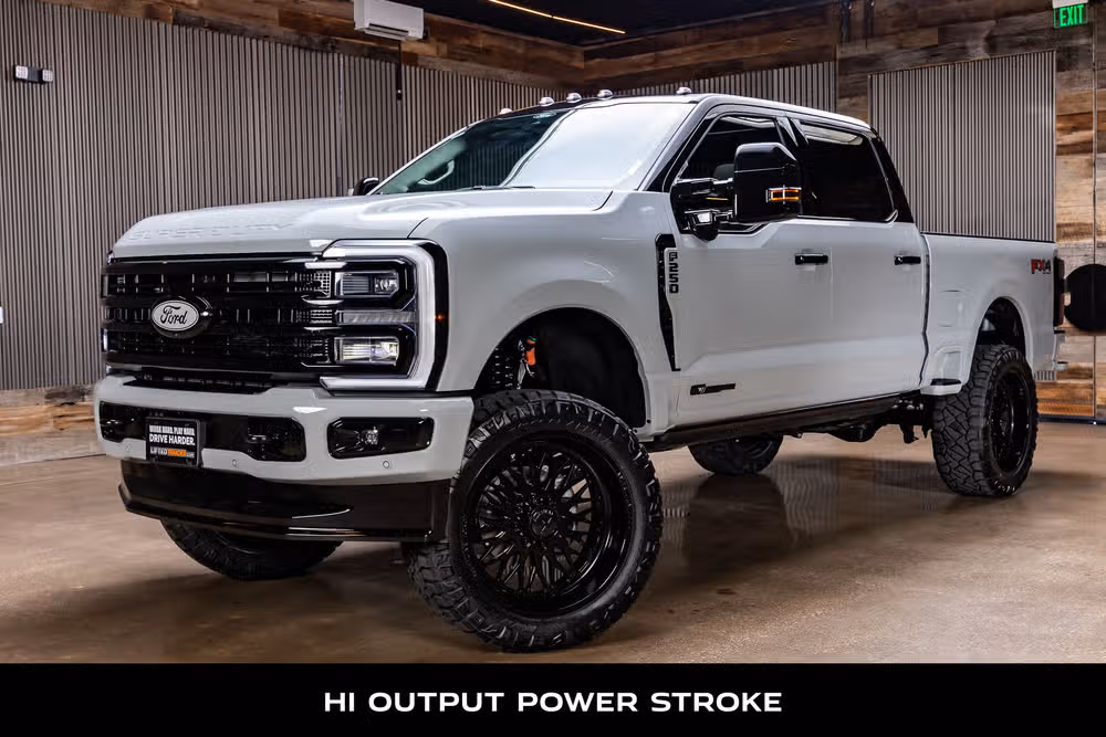 2026 Ford F-250 Super Duty Platinum Plus Crew Cab Image 5