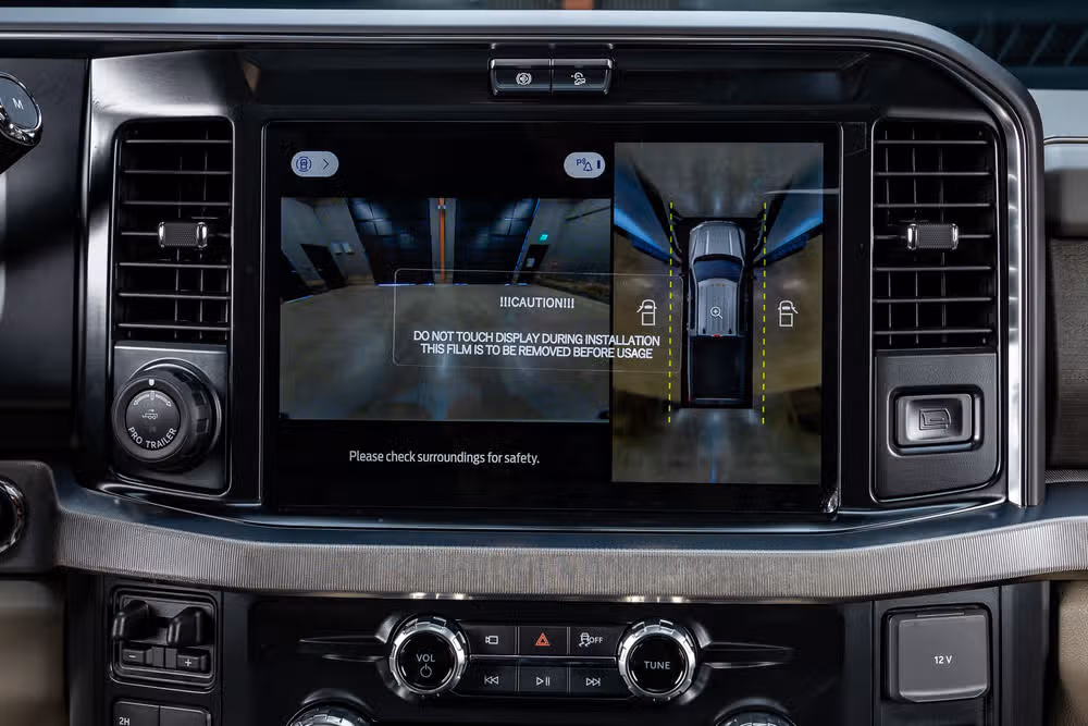 2026 Ford F-250 Super Duty Platinum Plus Crew Cab Image 26