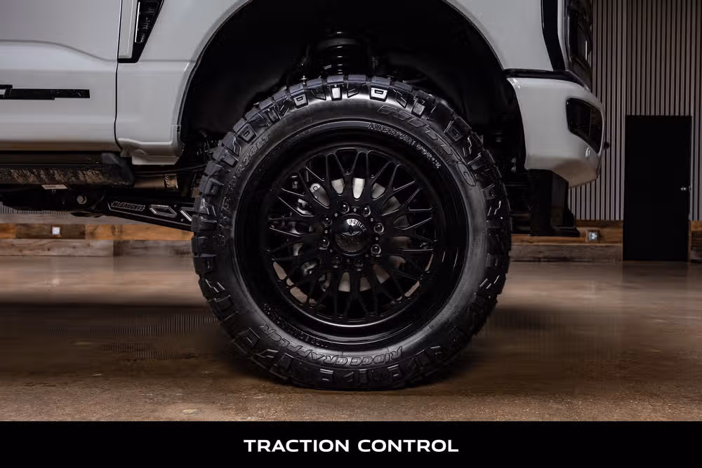 2026 Ford F-250 Super Duty Platinum Plus Crew Cab Image 12