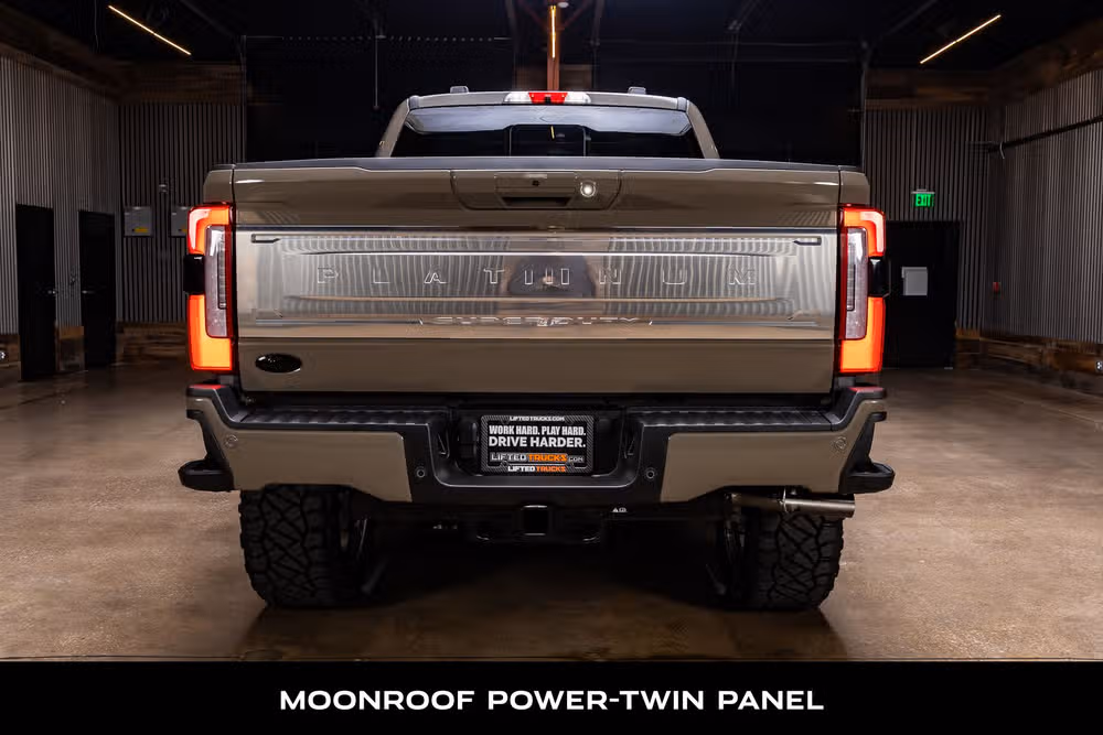 2026 Ford F-350 Super Duty Platinum Plus Crew Cab Image 8