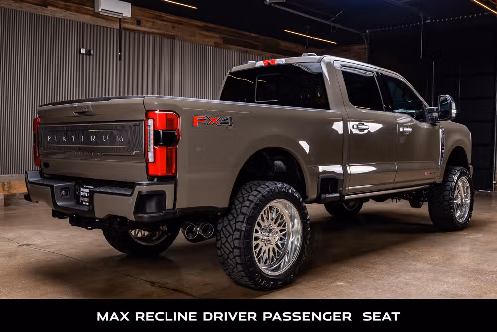 2026 Ford F-350 Super Duty Platinum Plus Crew Cab Image 10