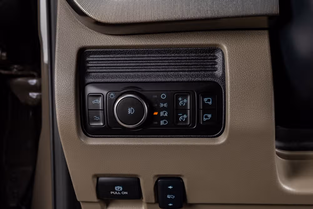 2026 Ford F-350 Super Duty Platinum Plus Crew Cab Image 22