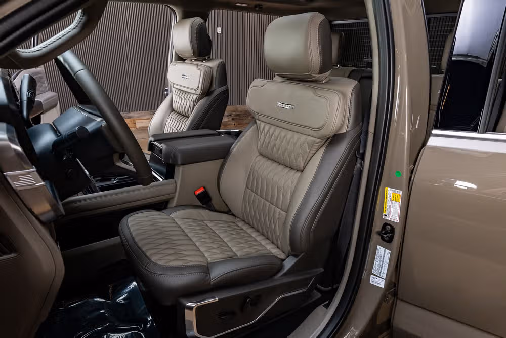 2026 Ford F-350 Super Duty Platinum Plus Crew Cab Image 31