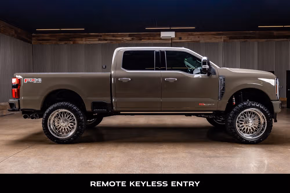 2026 Ford F-350 Super Duty Platinum Plus Crew Cab Image 11