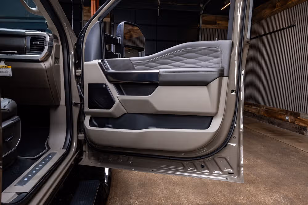 2026 Ford F-350 Super Duty Platinum Plus Crew Cab Image 39