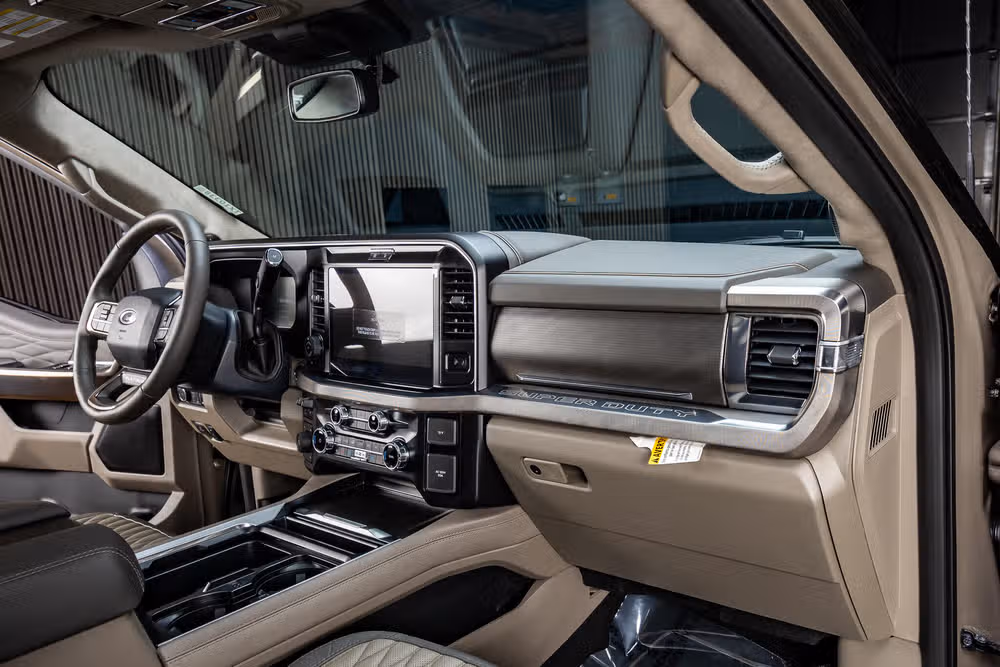 2026 Ford F-350 Super Duty Platinum Plus Crew Cab Image 18