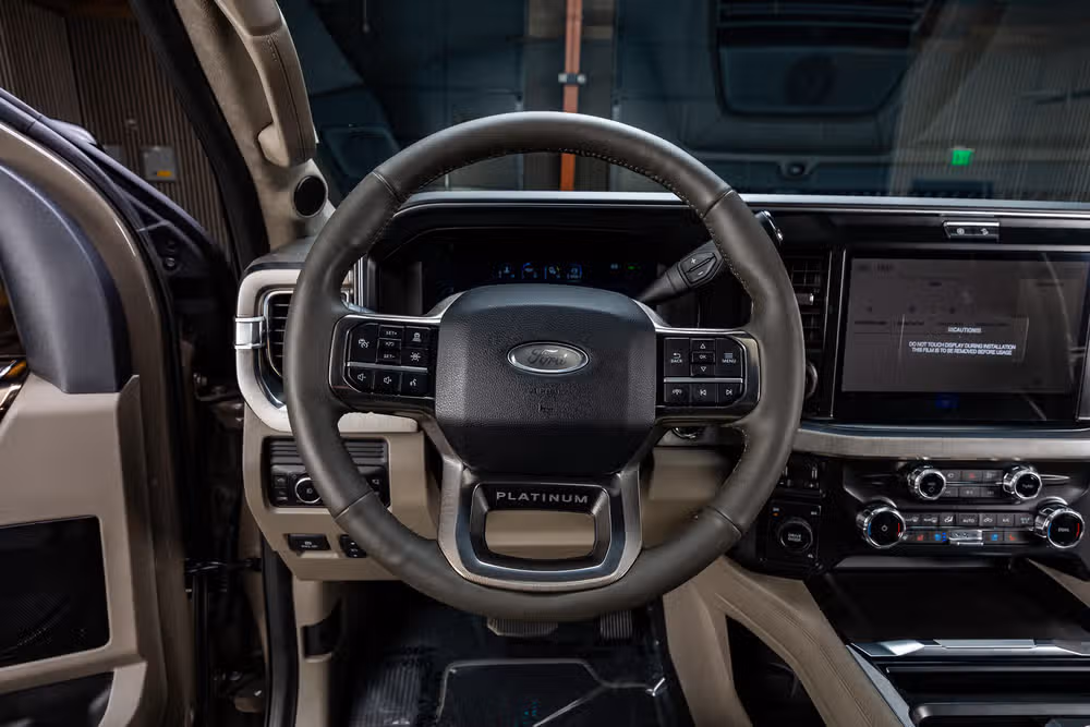2026 Ford F-350 Super Duty Platinum Plus Crew Cab Image 19
