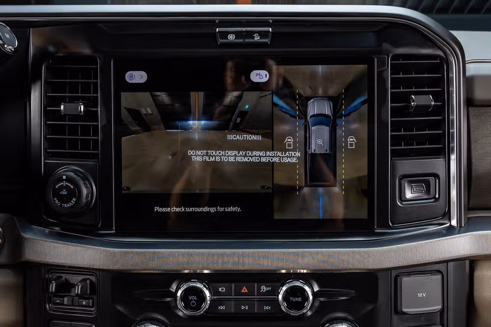 2026 Ford F-350 Super Duty Platinum Plus Crew Cab Image 27