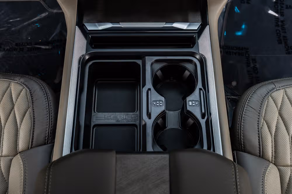 2026 Ford F-350 Super Duty Platinum Plus Crew Cab Image 29