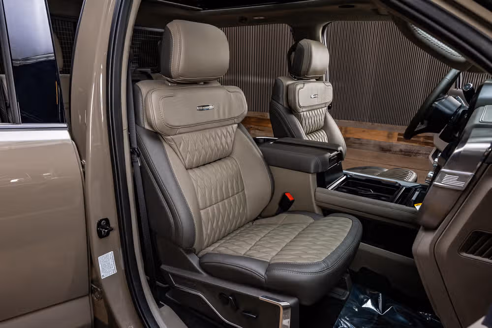 2026 Ford F-350 Super Duty Platinum Plus Crew Cab Image 33