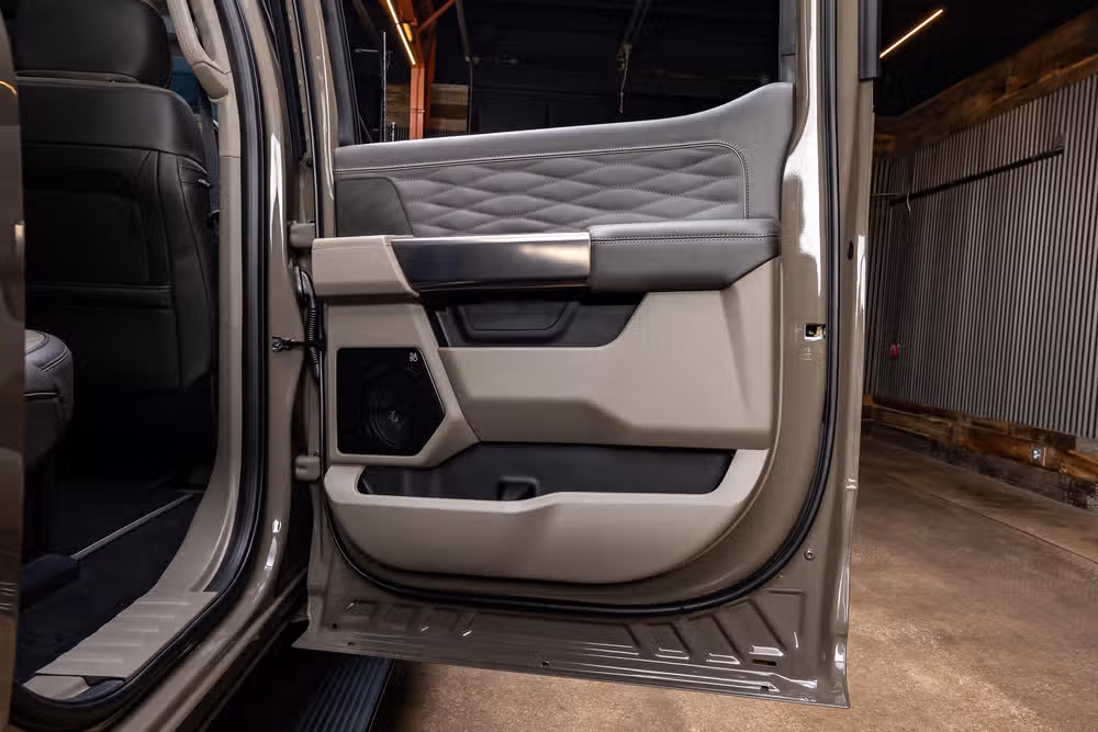 2026 Ford F-350 Super Duty Platinum Plus Crew Cab Image 41