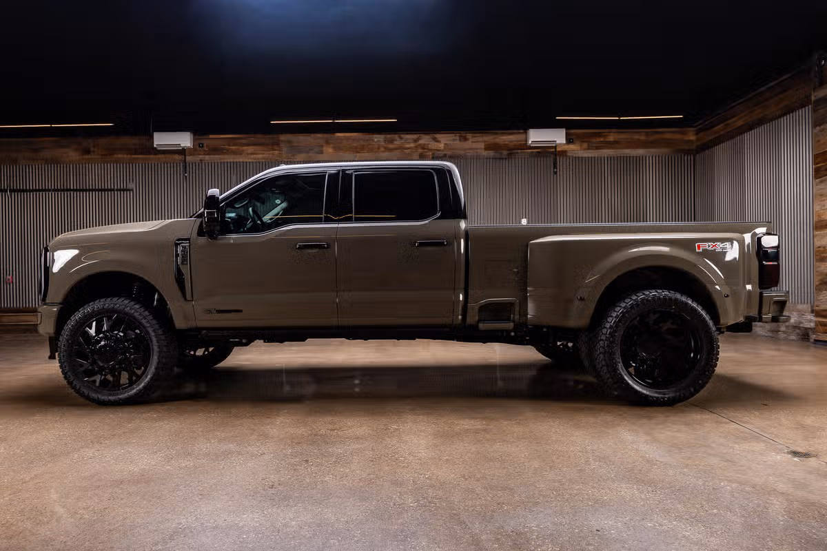 2026 Ford F-350 Super Duty Platinum Plus Crew Cab